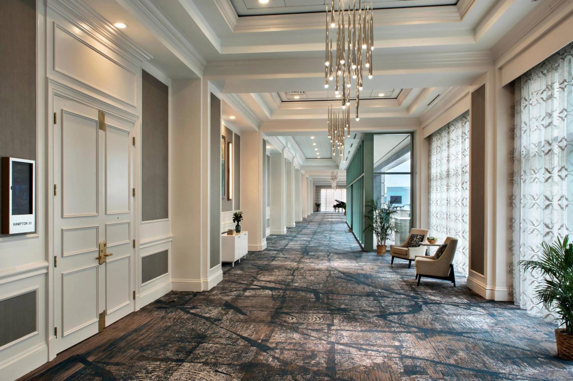Norfolk Waterside Marriott Hotel Exterior photo