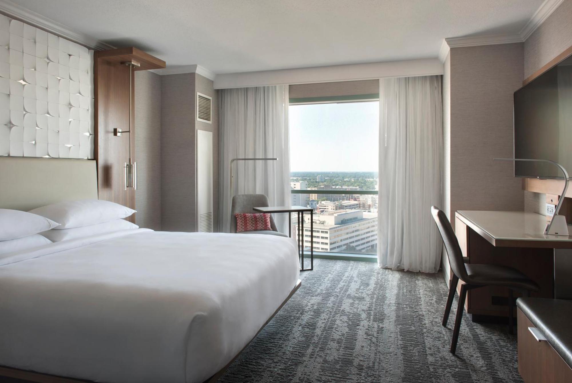 Norfolk Waterside Marriott Hotel Exterior photo