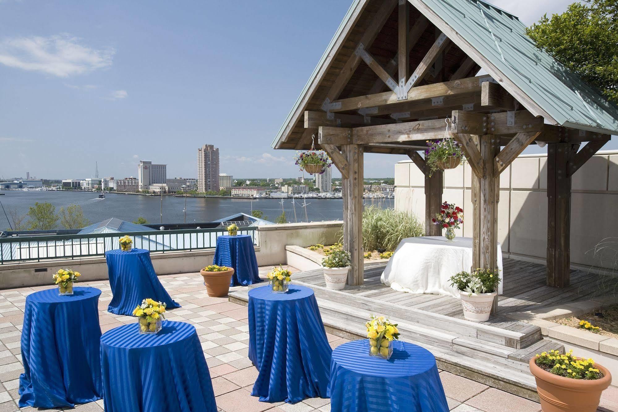 Norfolk Waterside Marriott Hotel Exterior photo